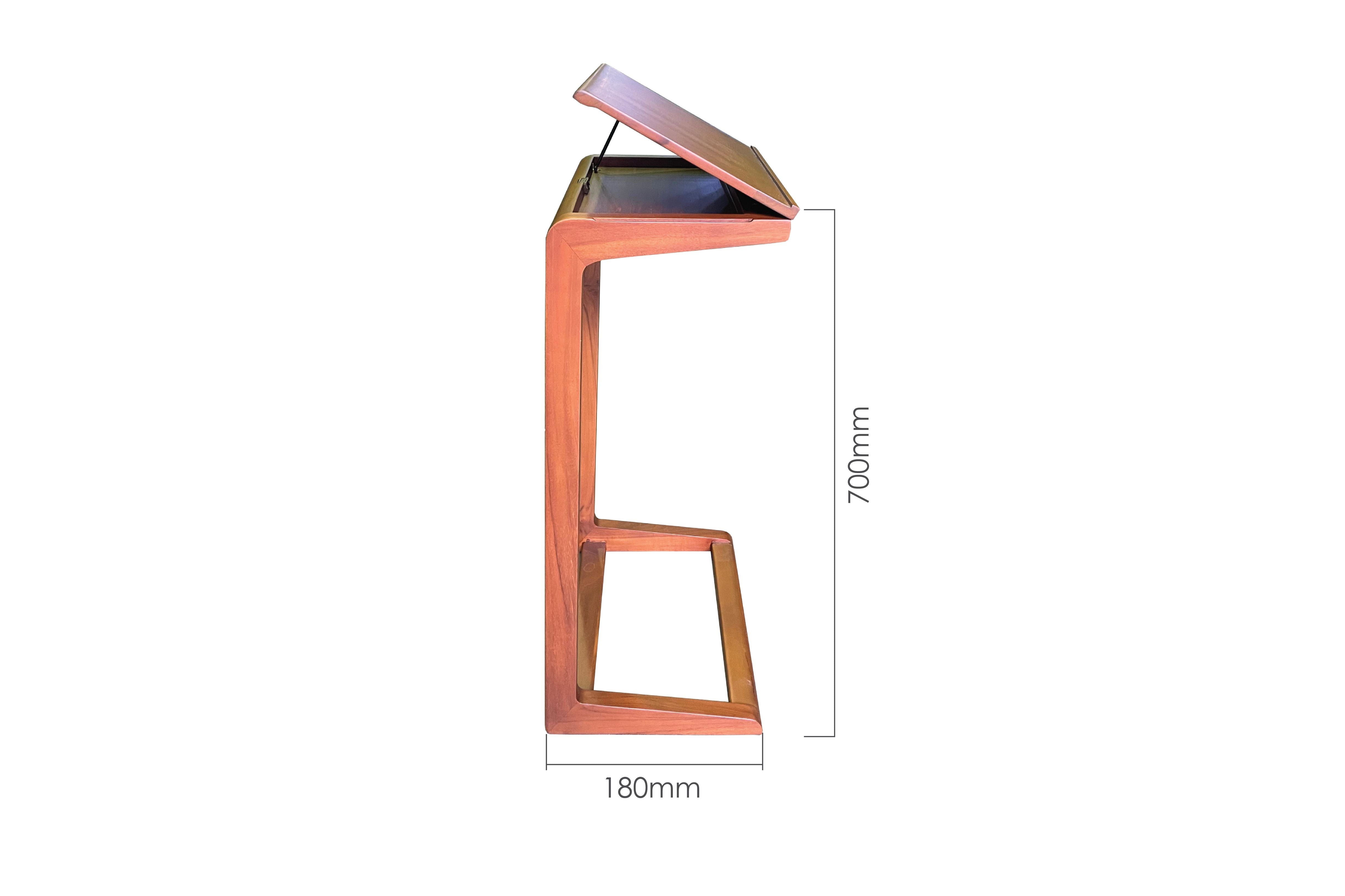 LEK SIDE TABLE