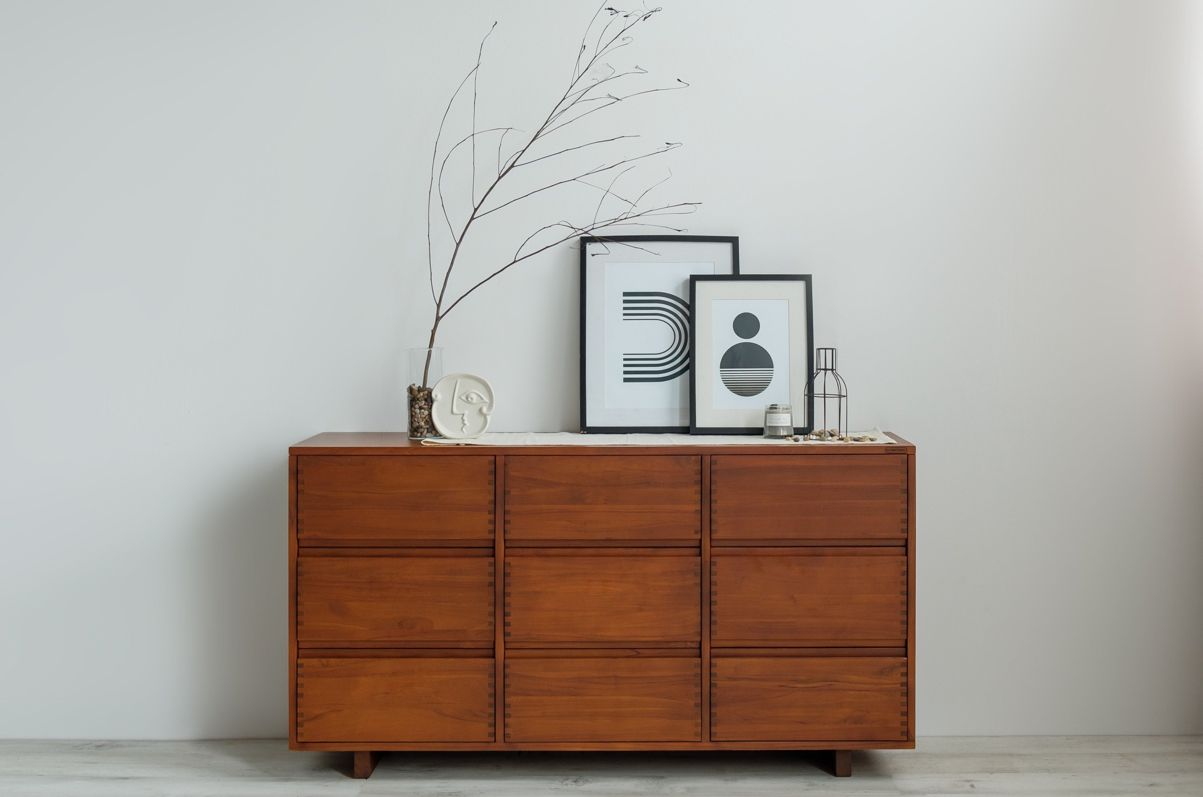 FISKE CHEST OF 9 DRAWERS