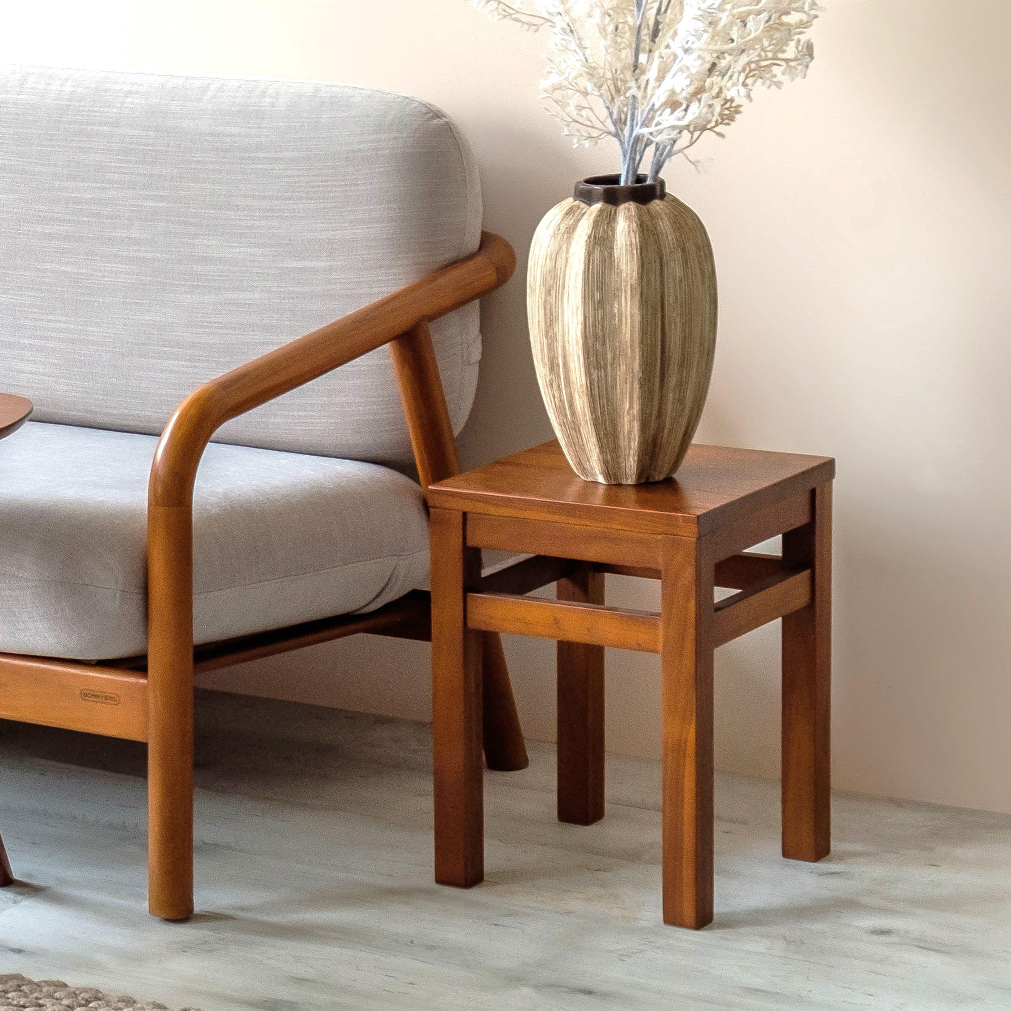 KORTA OCCASIONAL TABLE