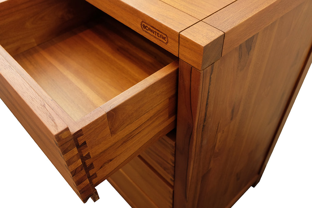 FISKE CHEST OF 5 DRAWERS