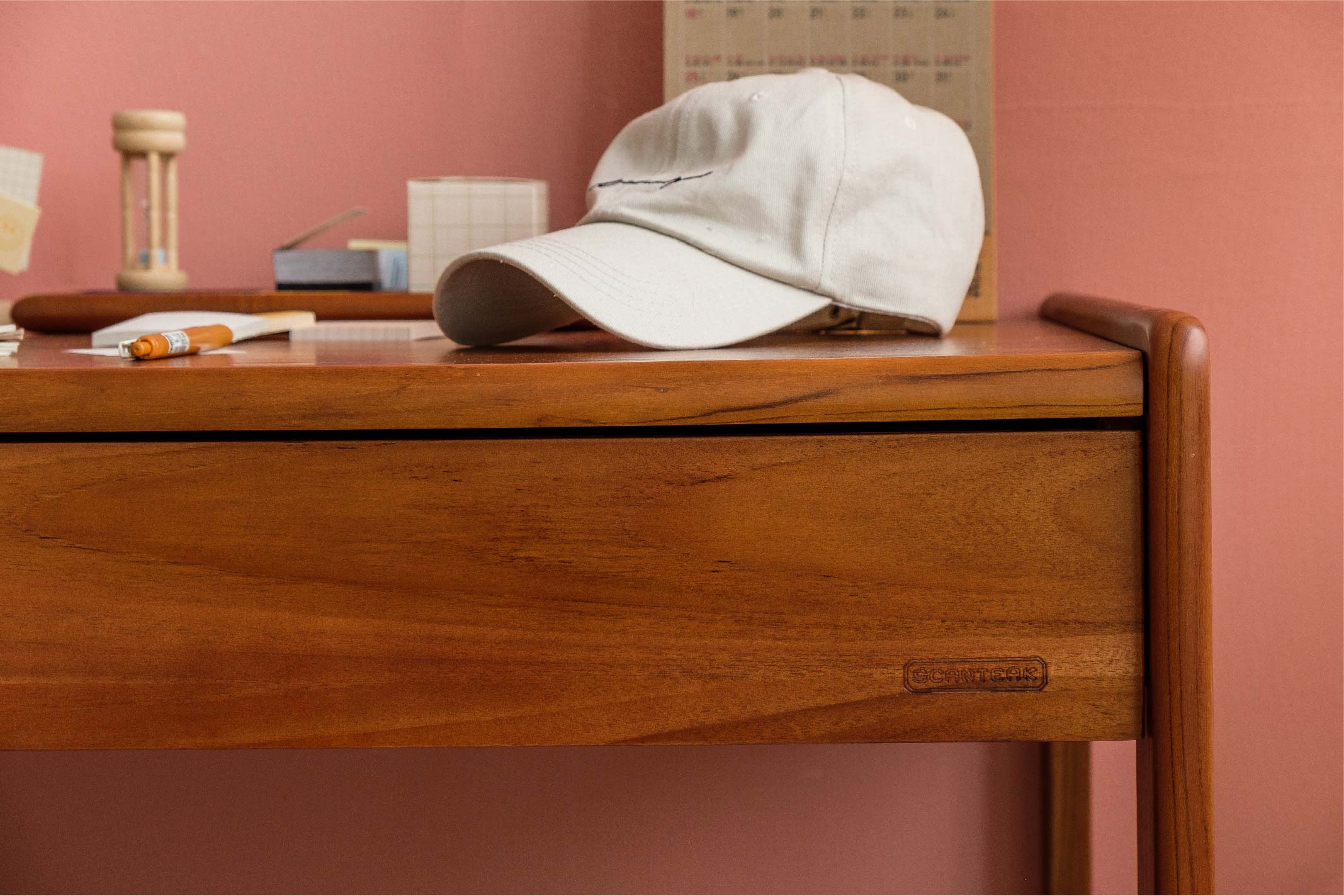 105CM WRITING TABLE