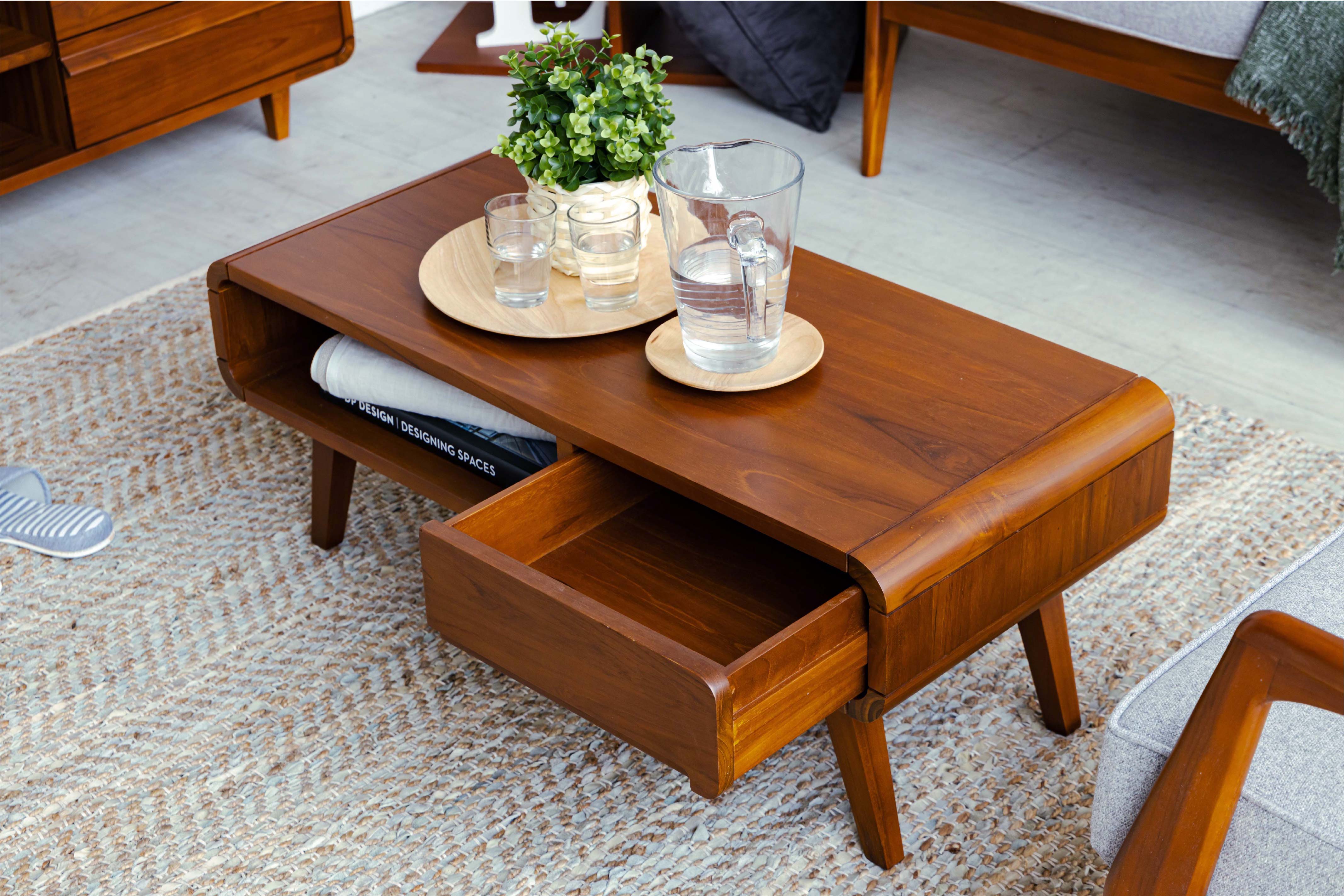 FRED COFFEE TABLE