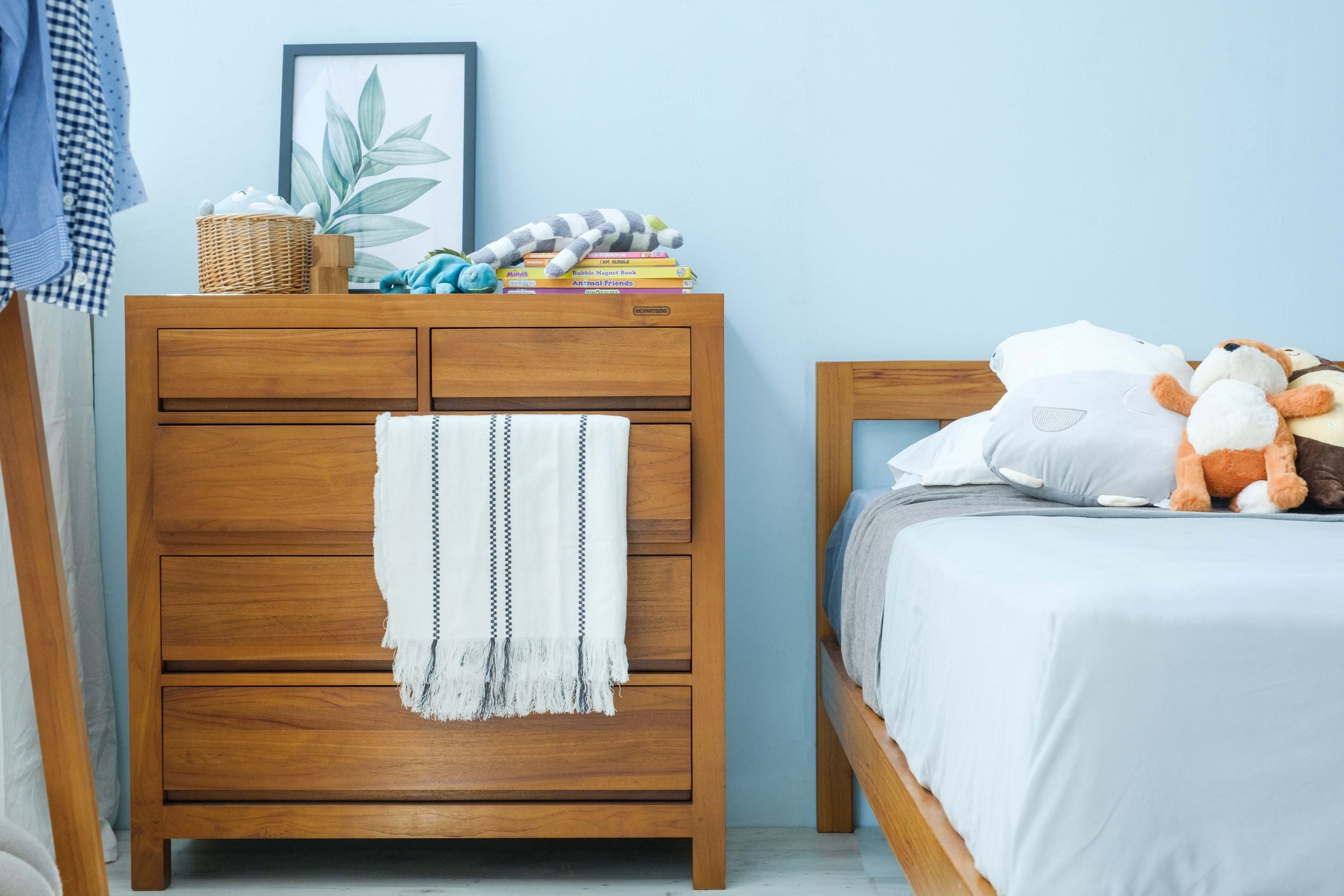 KLASS CHEST OF 5 DRAWERS