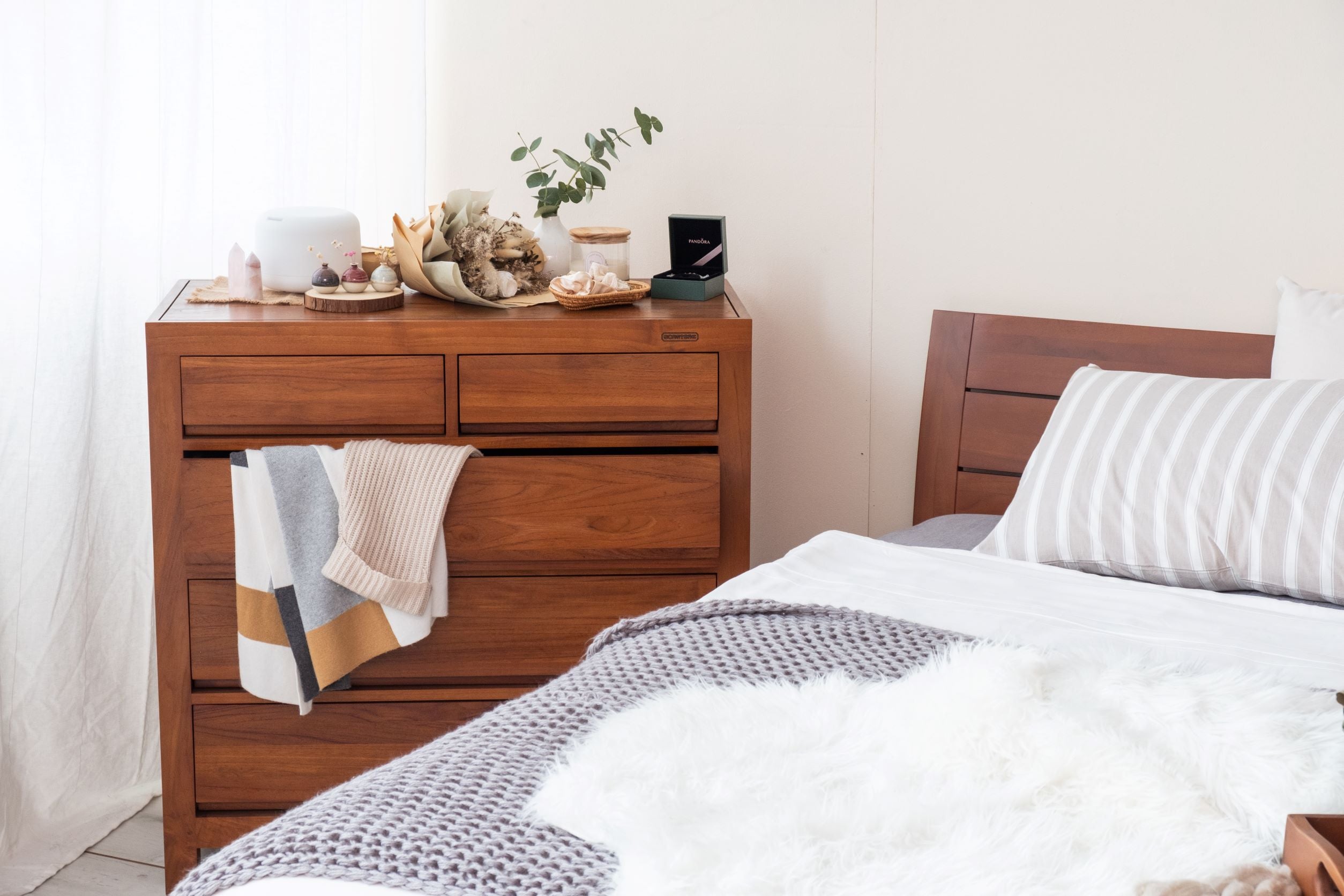 KLASS CHEST OF 5 DRAWERS