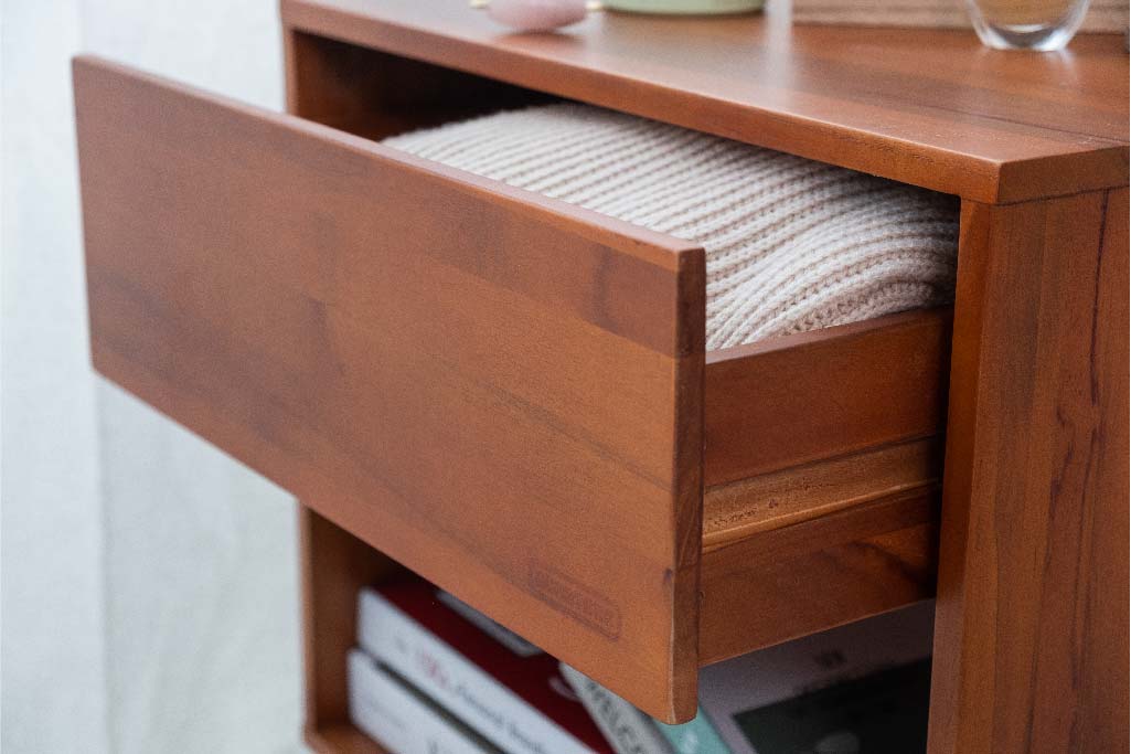 RINGA BEDSIDE TABLE