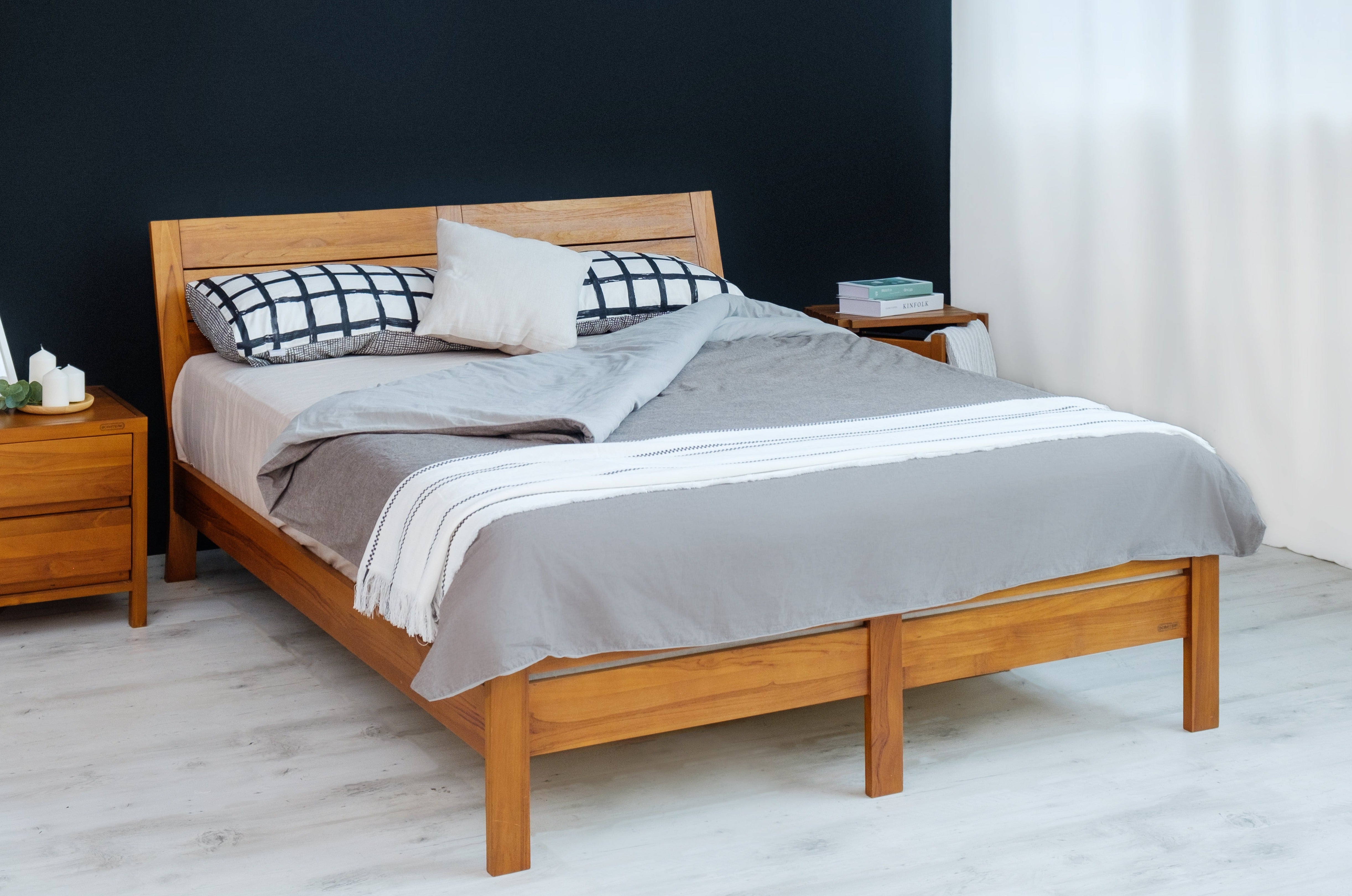 KURVA 6FT KING BED FRAME