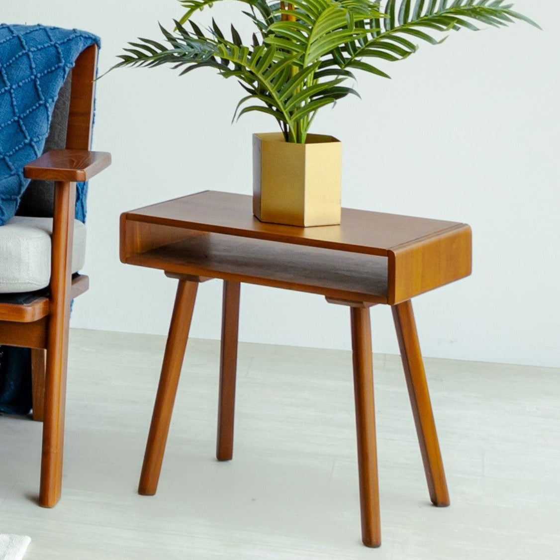 FRED SIDE TABLE