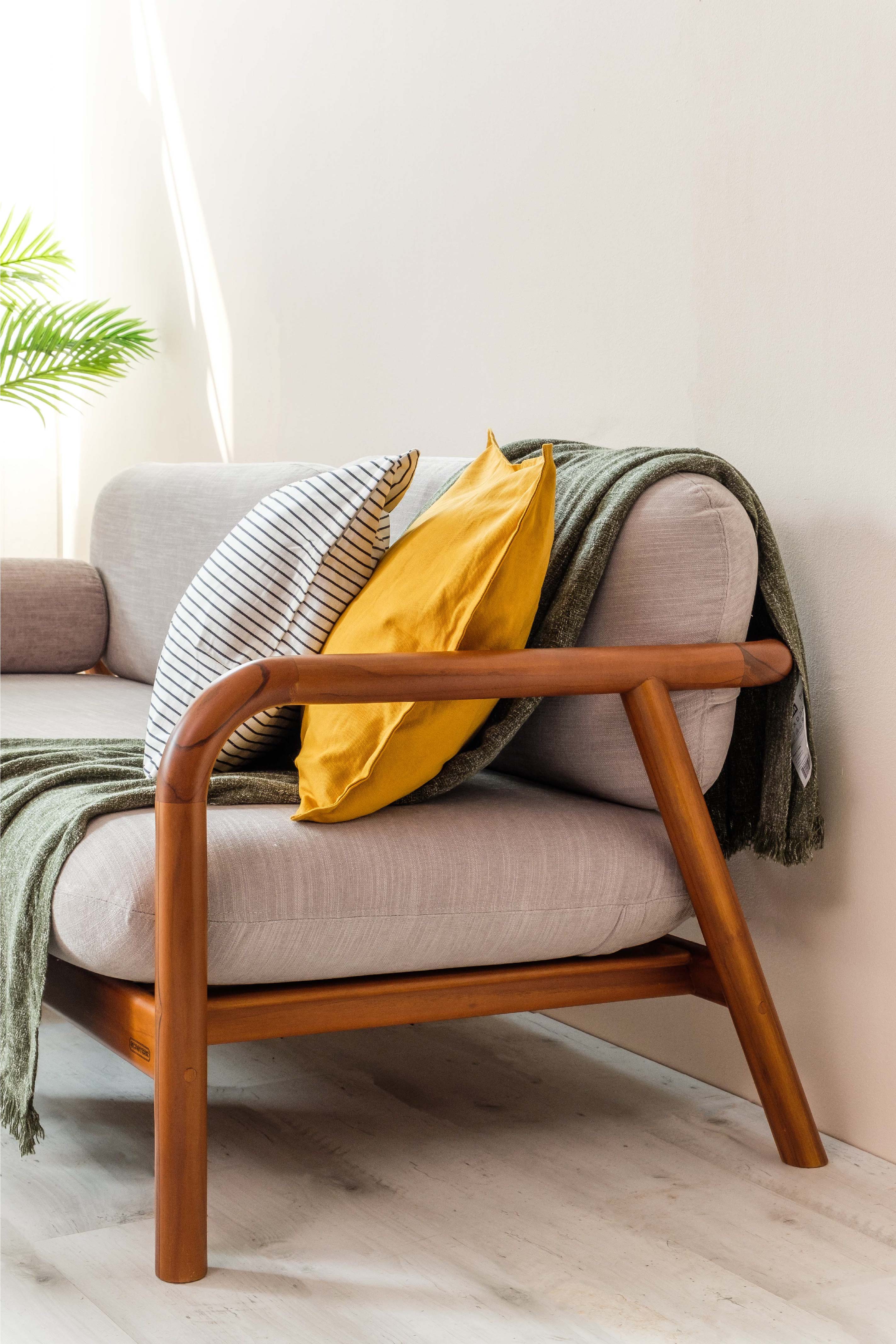 ISLAND DAYBED