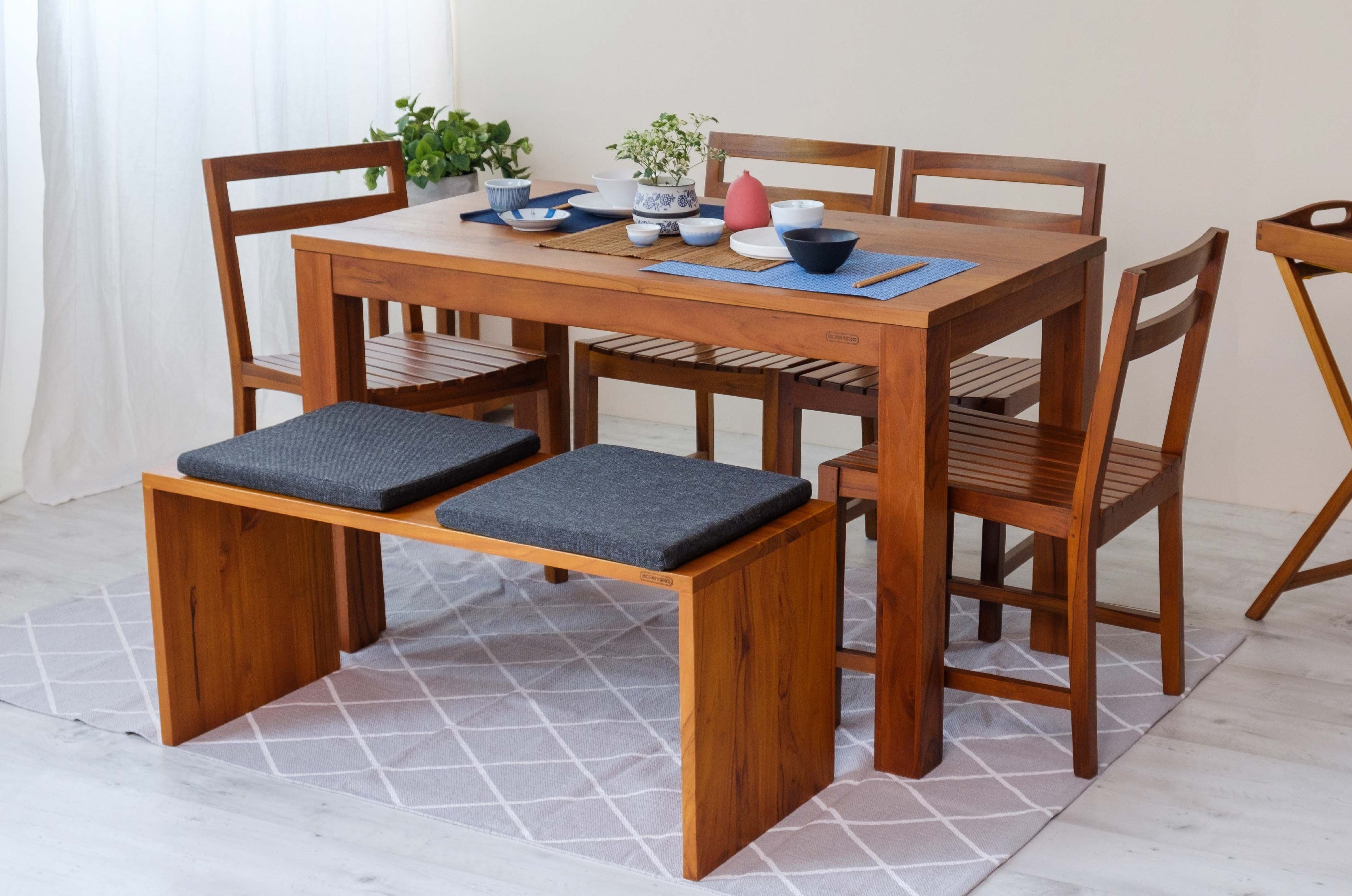 LIGE 120CM DINING TABLE