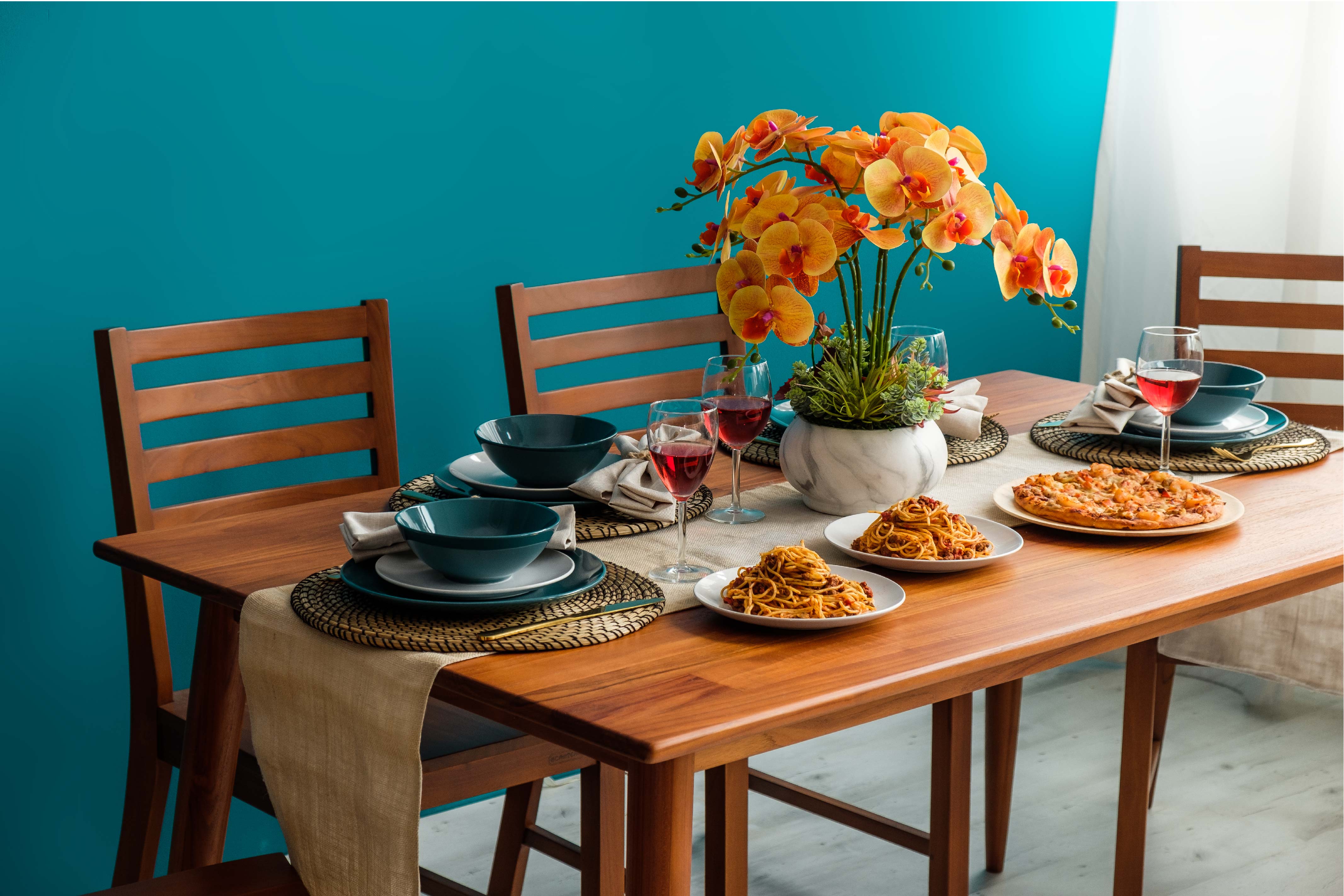solid wood dining table in Singapore